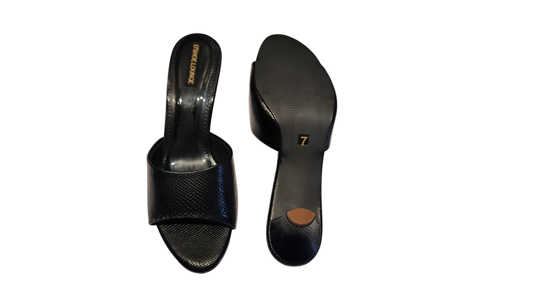 Women's Textured Slip-On Mule Heels
