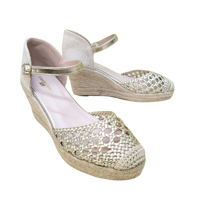 Vibrant Handwoven Style Espadrille