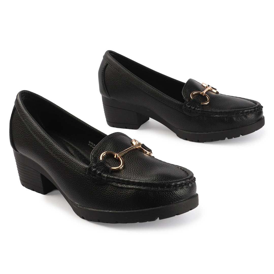 Elegant Loafers with Metal Accent